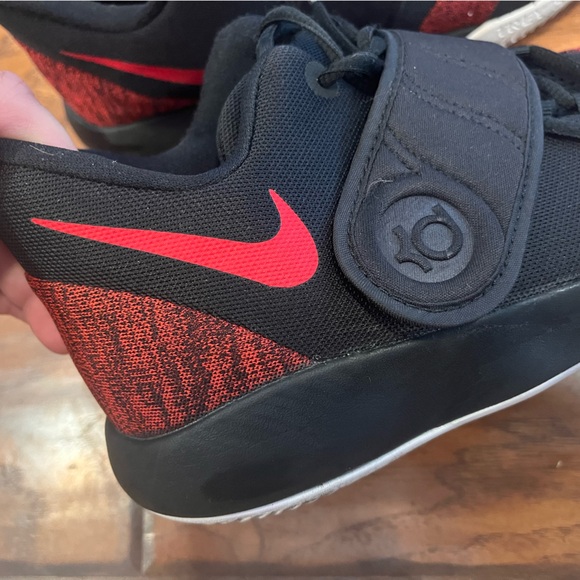 Nike KD Trey 5 youth size 6 basketball shoes red black Kevin Durant sneakers - Picture 3 of 14